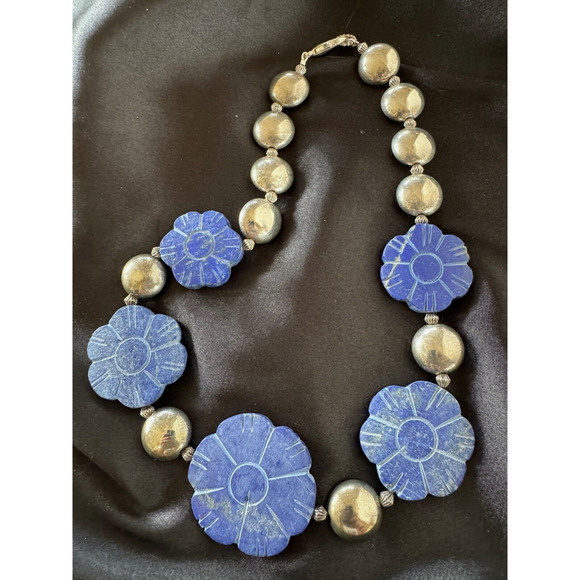 Vintage Heavy Natural Lapis Lazuli Flowers Carved Necklace Statement Piece 19" - Picture 1 of 11